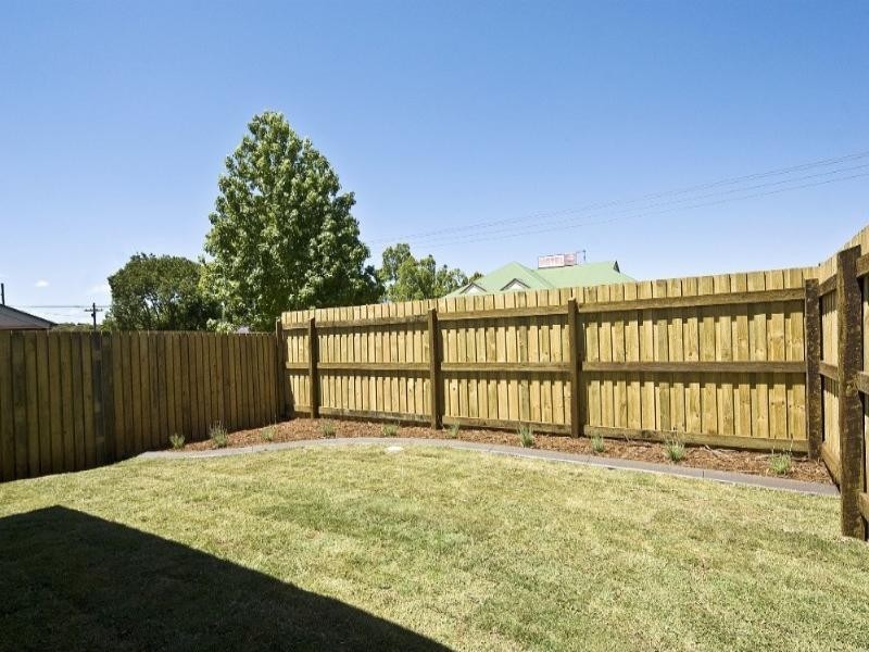 2/1A Macarthur Street, South Toowoomba QLD 4350