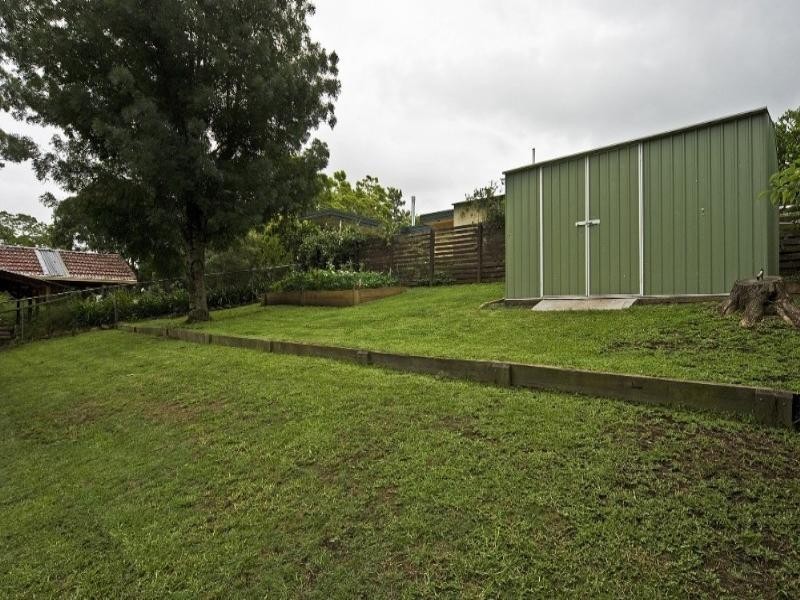 27 Amos Crescent, Mount Lofty QLD 4350