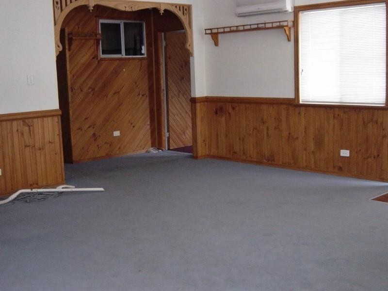 8 Lawrence Street, South Toowoomba QLD 4350