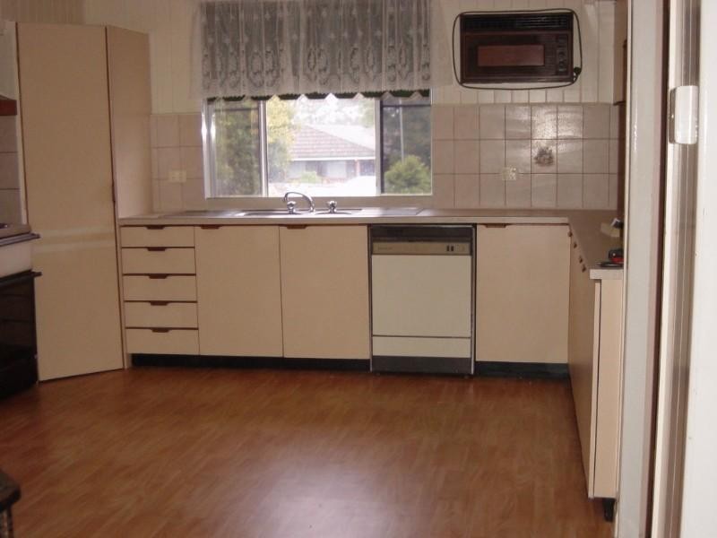 8 Lawrence Street, South Toowoomba QLD 4350