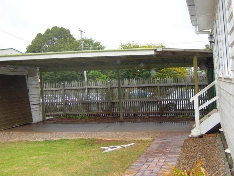 8 Lawrence Street, South Toowoomba QLD 4350