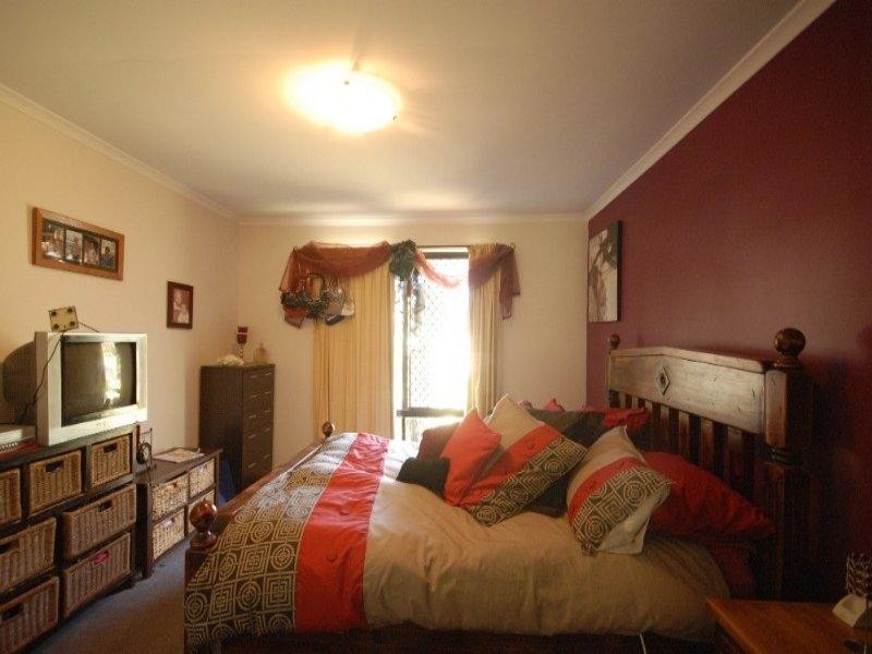 303 Greenwattle Street, Wilsonton QLD 4350