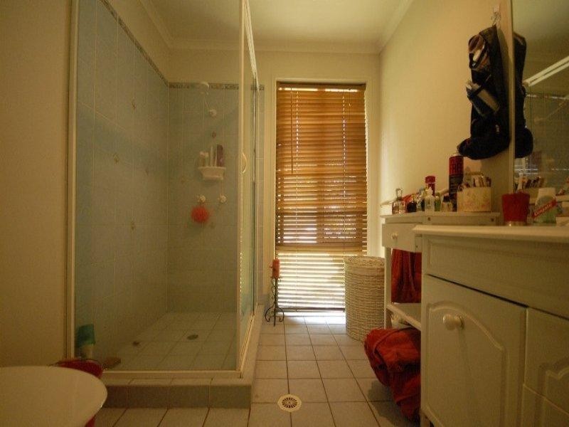 303 Greenwattle Street, Wilsonton QLD 4350