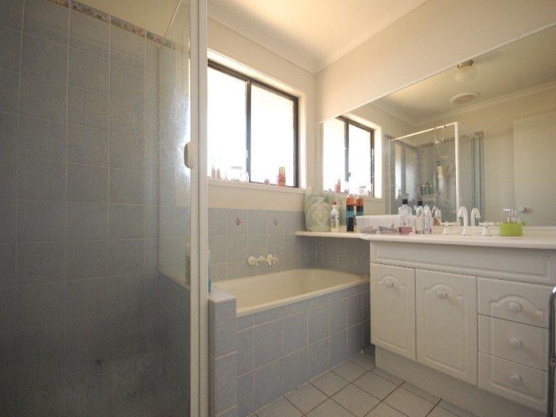 303 Greenwattle Street, Wilsonton QLD 4350