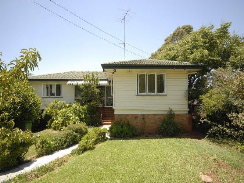36 Hoey Street, Kearneys Spring QLD 4350