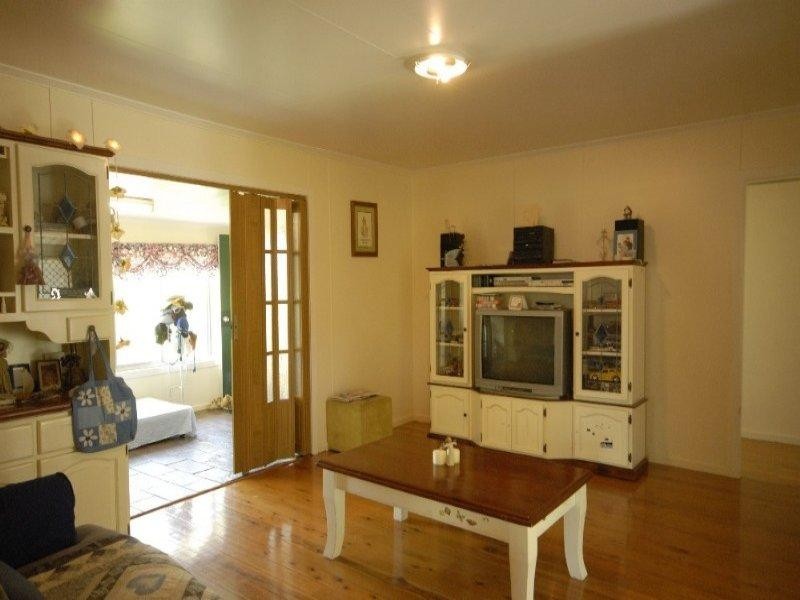 36 Hoey Street, Kearneys Spring QLD 4350