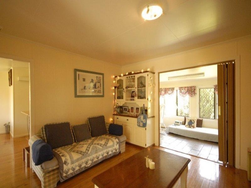 36 Hoey Street, Kearneys Spring QLD 4350