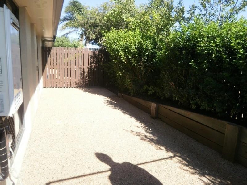 4/14 Uni Plaza Court, Kearneys Spring QLD 4350