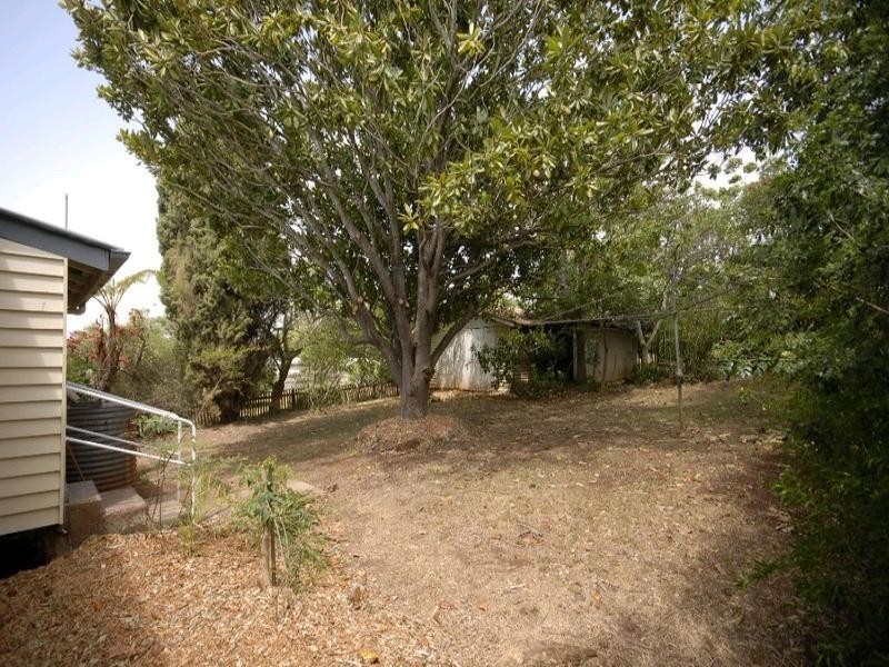 10 Seaton Street, South Toowoomba QLD 4350