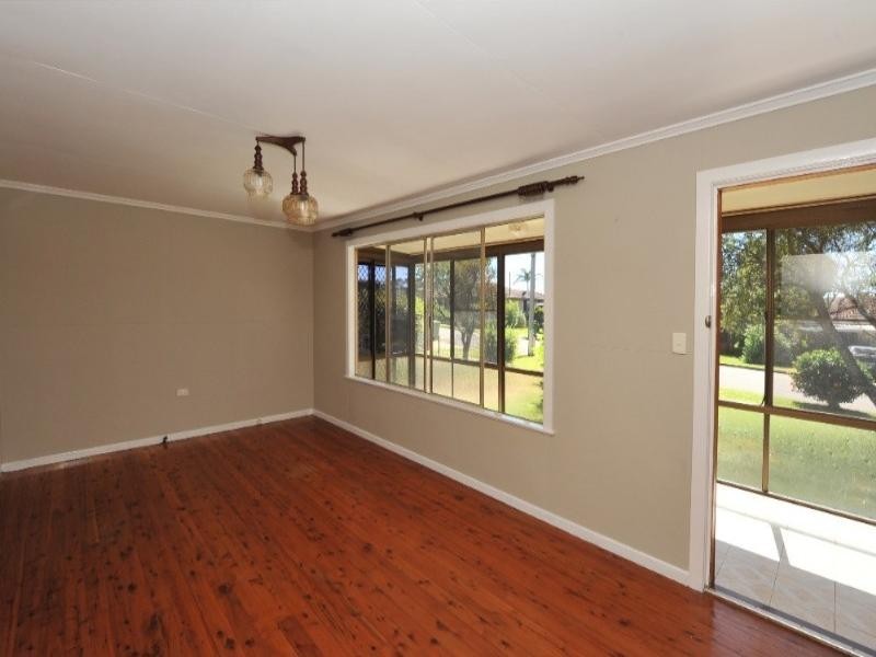 9 Brown Street, Rockville QLD 4350