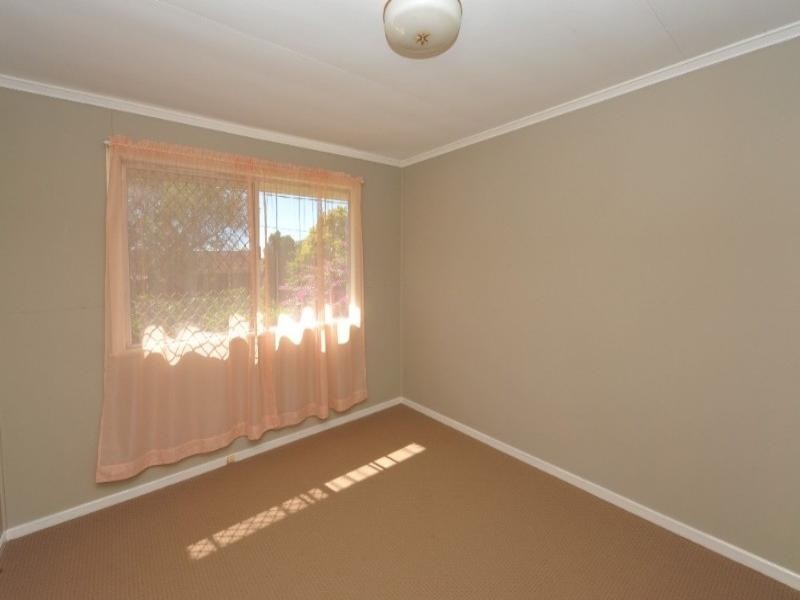 9 Brown Street, Rockville QLD 4350