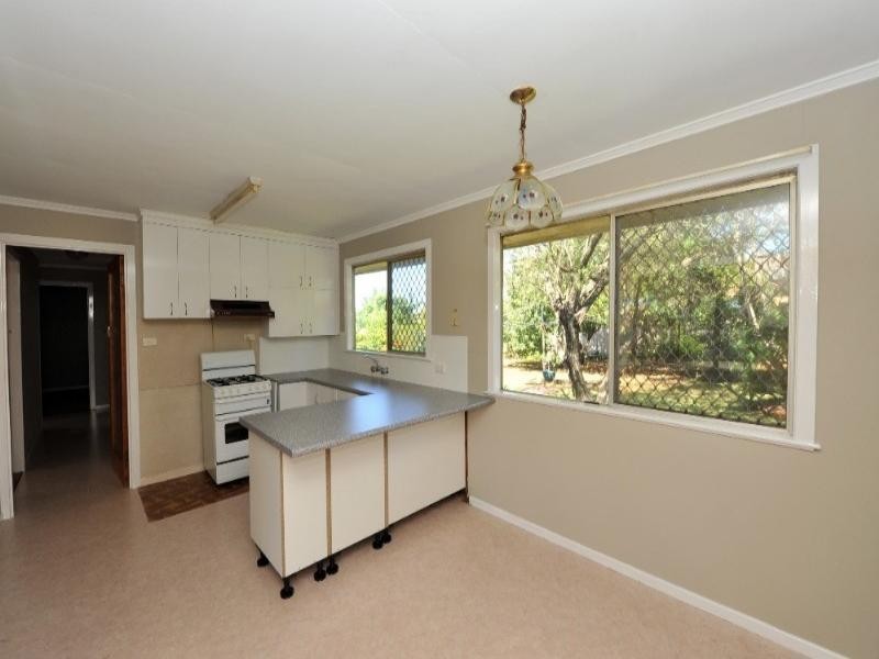 9 Brown Street, Rockville QLD 4350