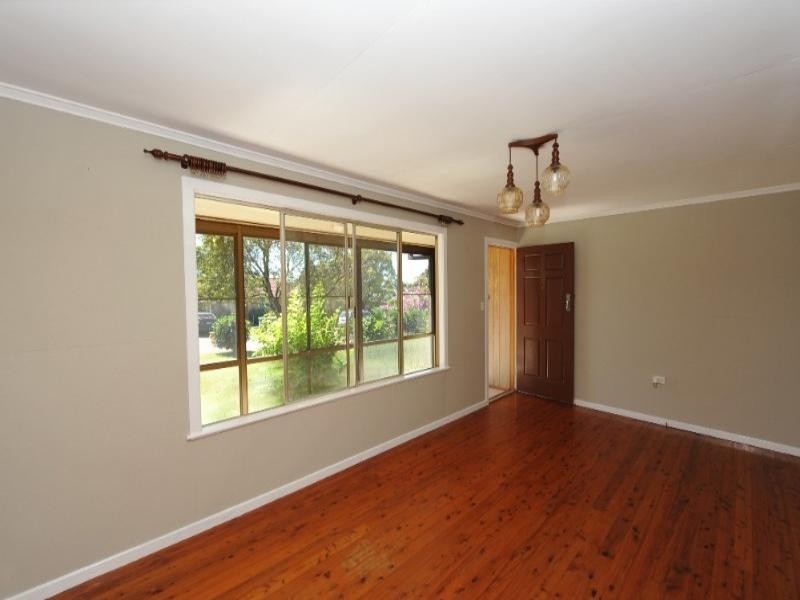 9 Brown Street, Rockville QLD 4350