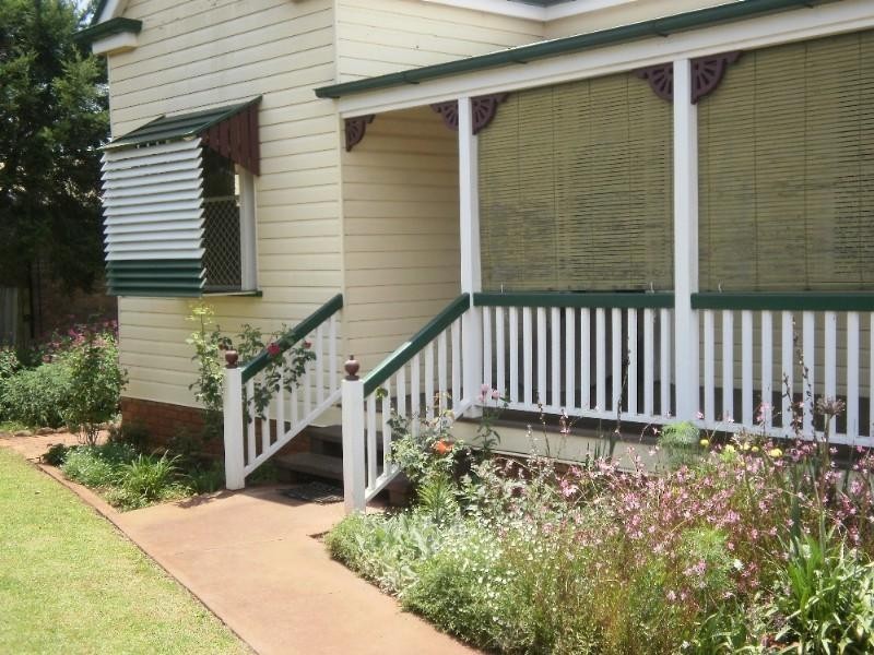 306 Mackenzie Street, Rangeville QLD 4350