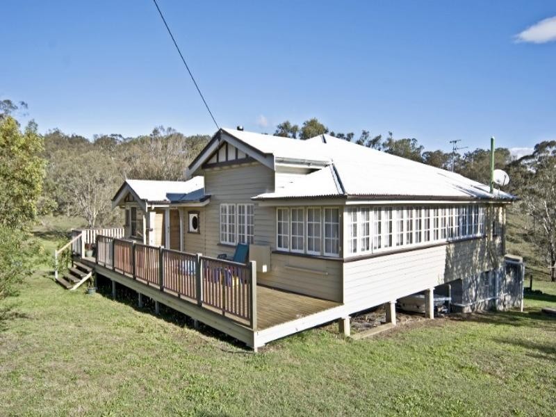 136 Handley Street, Darling Heights QLD 4350