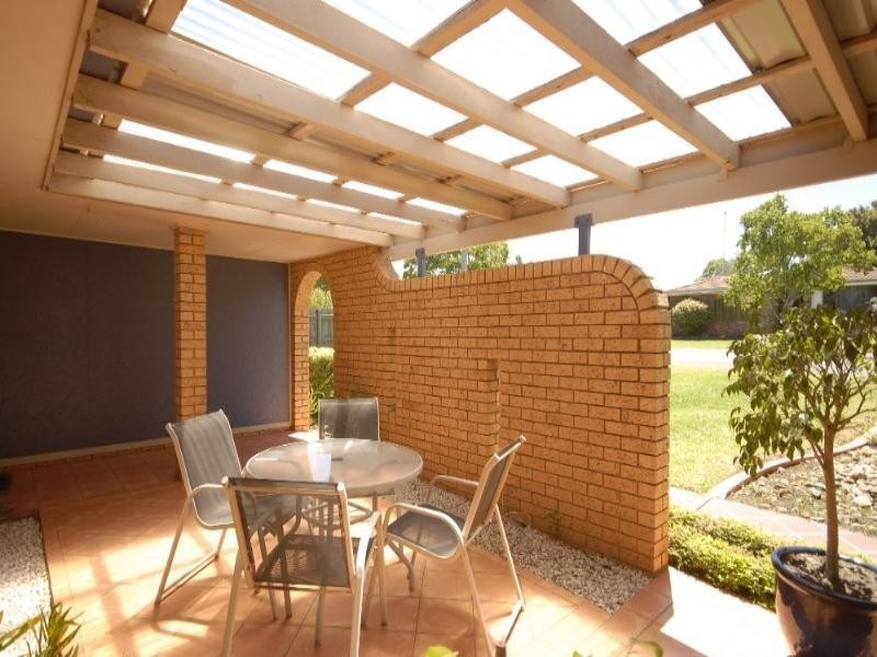 7 Ansett Court, Wilsonton QLD 4350