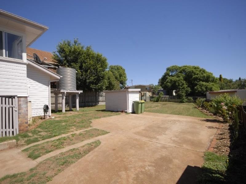 167 North Street, Rockville QLD 4350