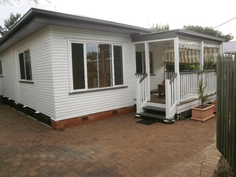 4 Kent Street, East Toowoomba QLD 4350