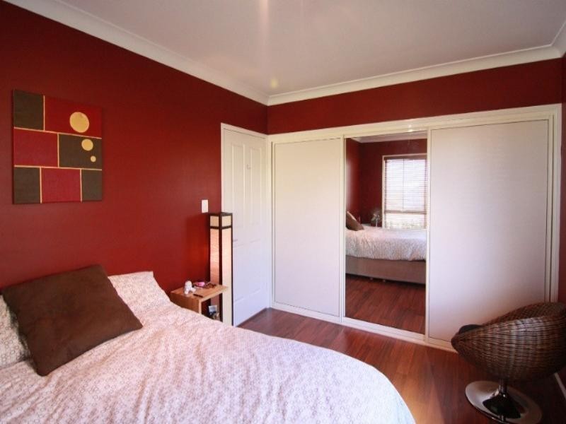 13 Dodson Crescent, Mount Kynoch QLD 4350