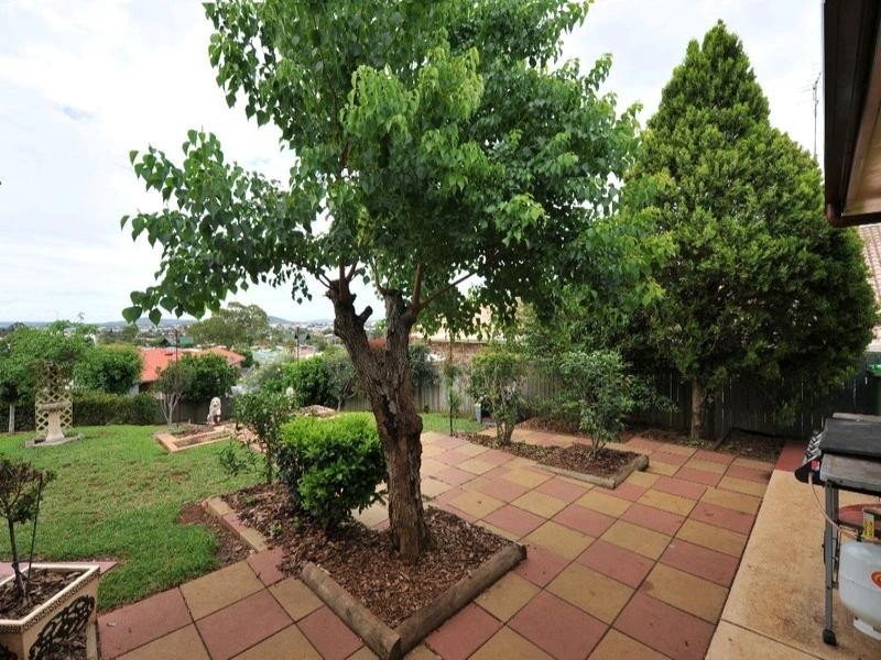 8 Mirage Court, Wilsonton QLD 4350