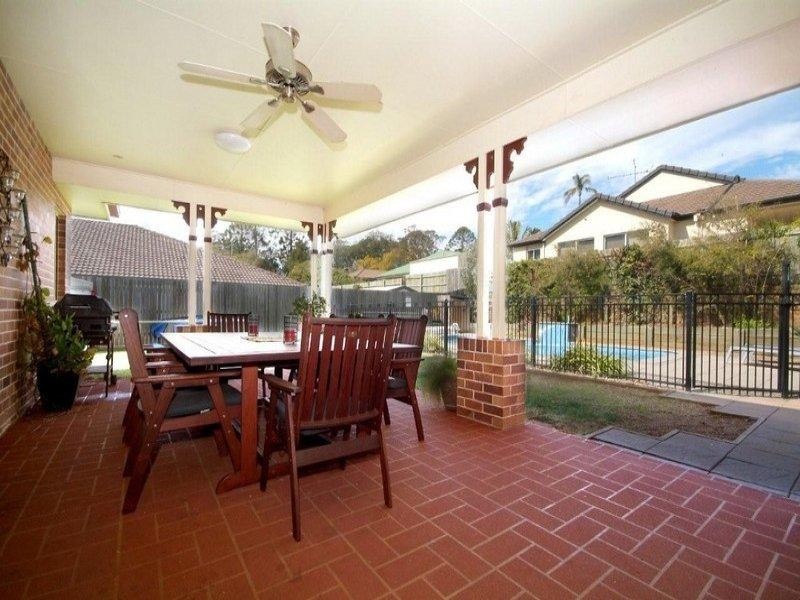 2 Howard Street, Middle Ridge QLD 4350