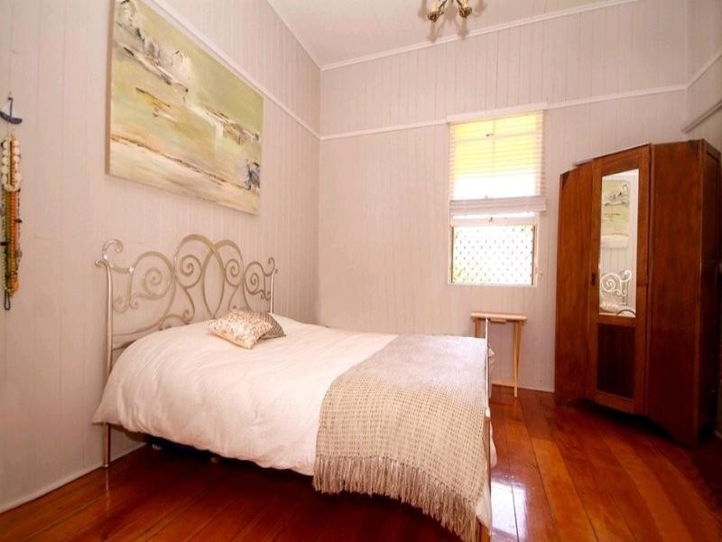 294 Hume Street, Centenary Heights QLD 4350