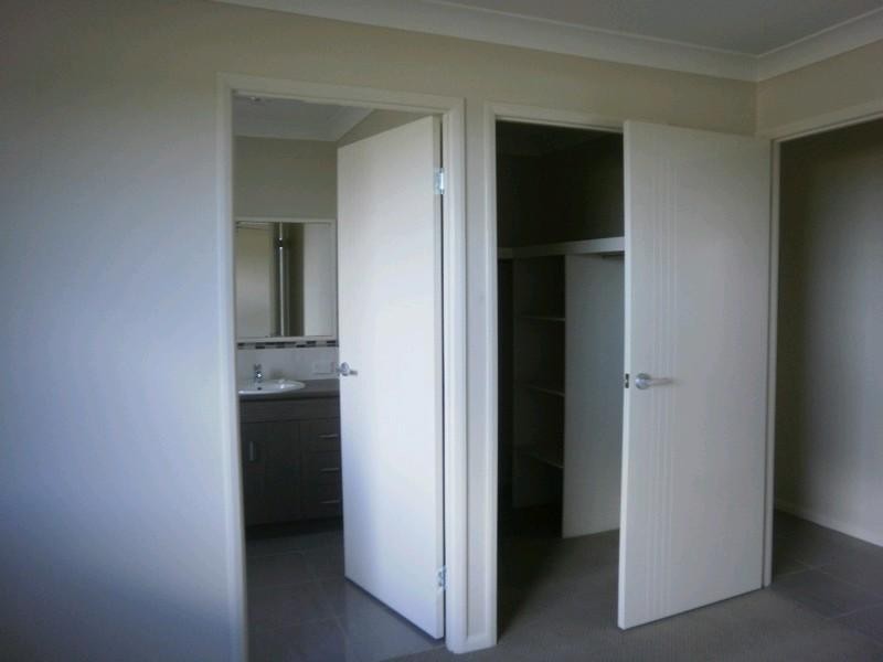 2/5 Barwick Court, Wilsonton Heights QLD 4350