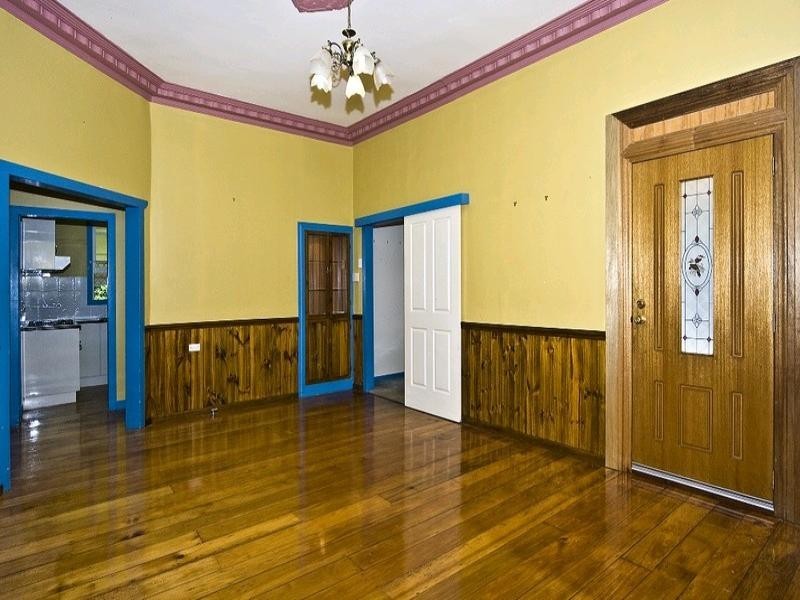 11 Hampshire Street, North Toowoomba QLD 4350