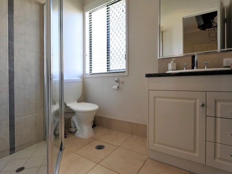 27 Polzin Road, Highfields QLD 4352