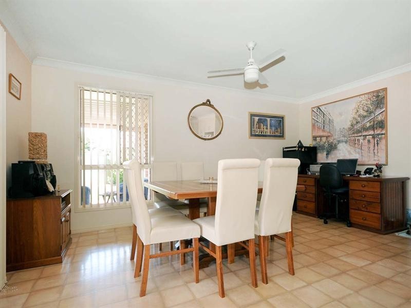 6 Wood Drive, Middle Ridge QLD 4350