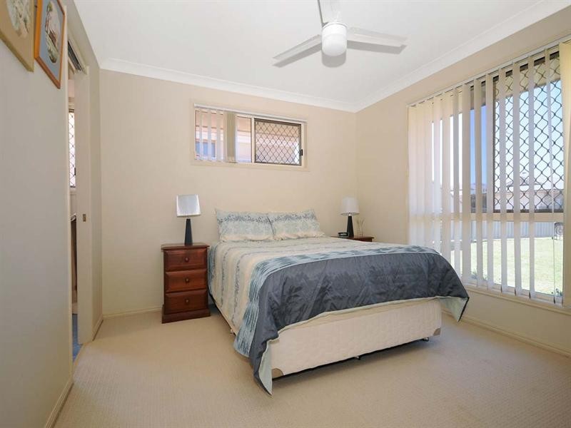 6 Wood Drive, Middle Ridge QLD 4350