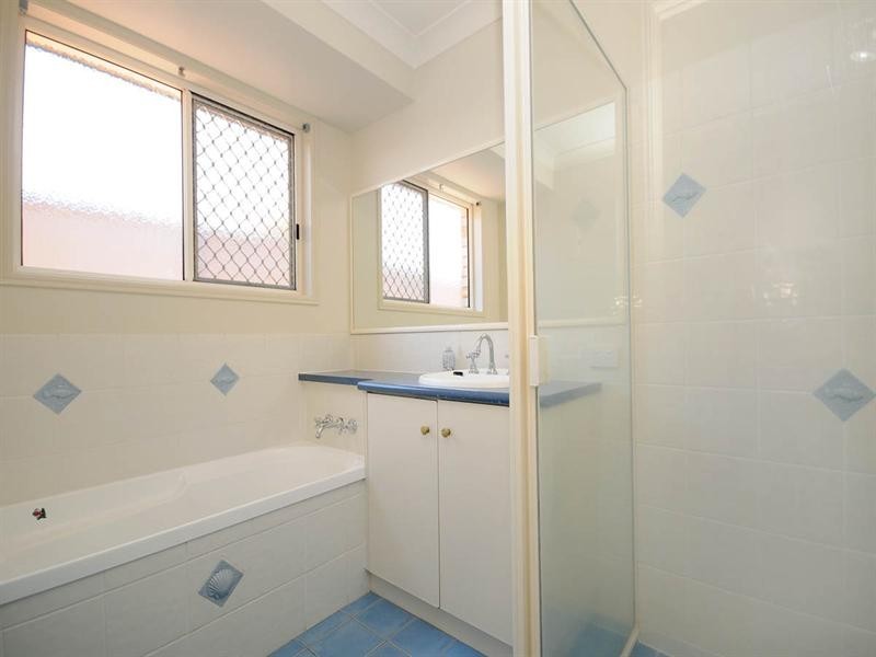 6 Wood Drive, Middle Ridge QLD 4350