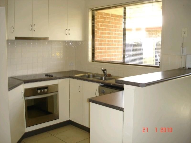 2/15 Gorman Street, Darling Heights QLD 4350