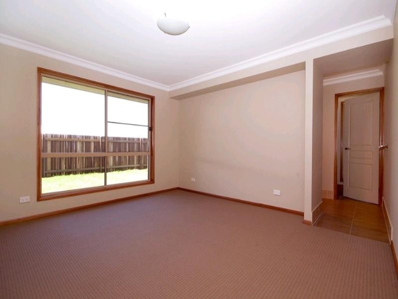 22 Pugh Street, Middle Ridge QLD 4350