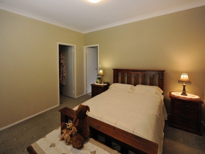 7 Debbie Court, Highfields QLD 4352