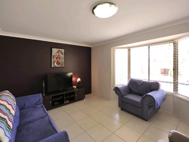 24 Horrocks Crescent, Kearneys Spring QLD 4350