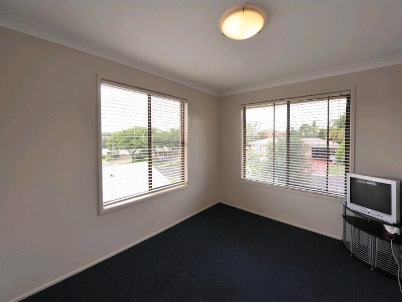 24 Horrocks Crescent, Kearneys Spring QLD 4350