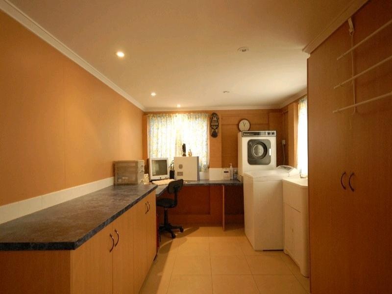 160 Hill Street, Newtown QLD 4350