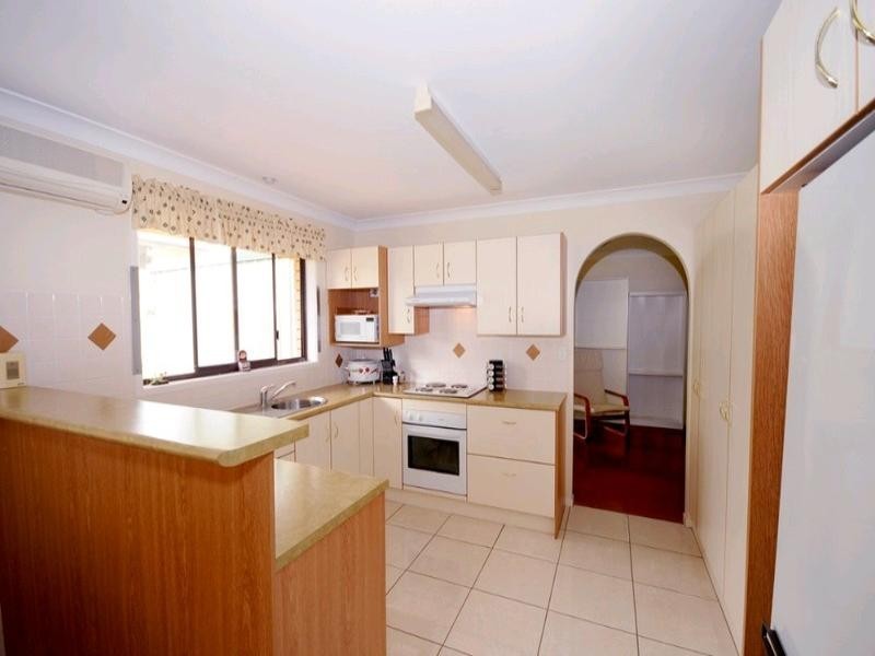 21 Hibiscus Drive, Centenary Heights QLD 4350