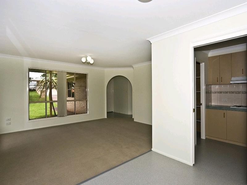 27 Bouganvillea Drive, Middle Ridge QLD 4350
