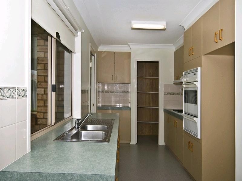 27 Bouganvillea Drive, Middle Ridge QLD 4350