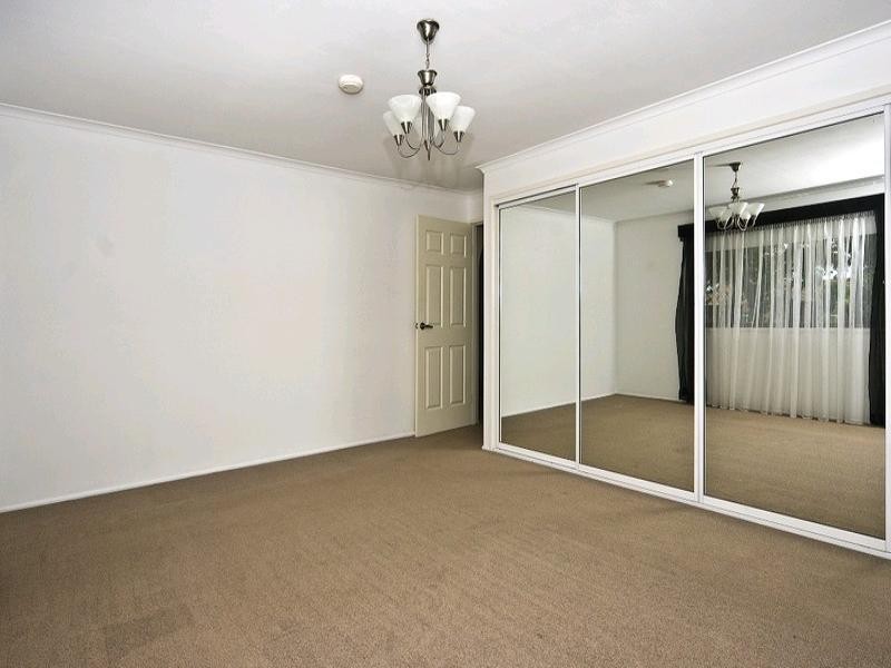 7 Lotus Crescent, Centenary Heights QLD 4350