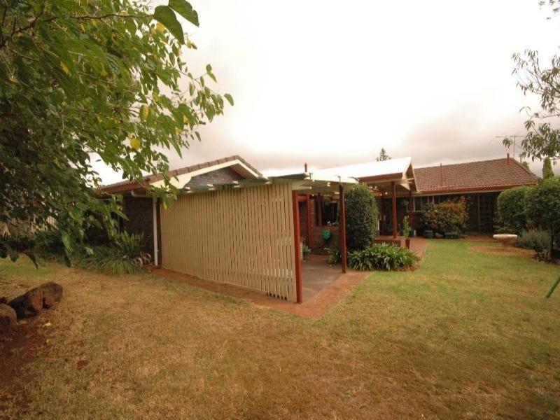 172 Alderley Street, Centenary Heights QLD 4350