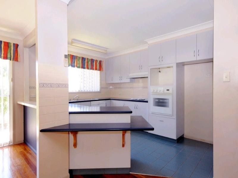 214 Ramsay Street, Middle Ridge QLD 4350