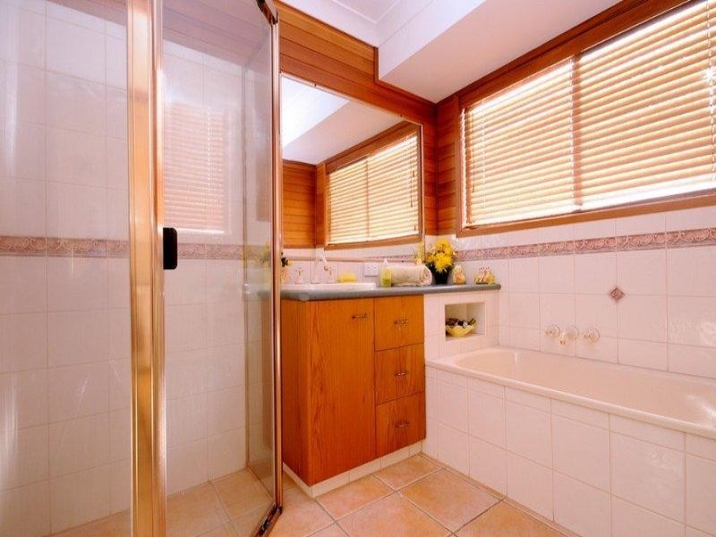 33 Audrey Court, Middle Ridge QLD 4350