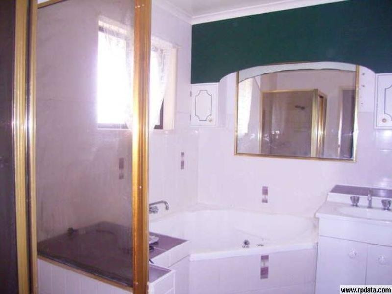 25 Wright Street, Wilsonton QLD 4350