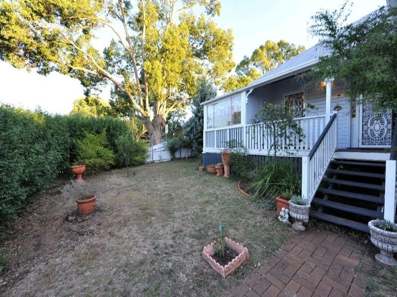 148 Perth Street, South Toowoomba QLD 4350