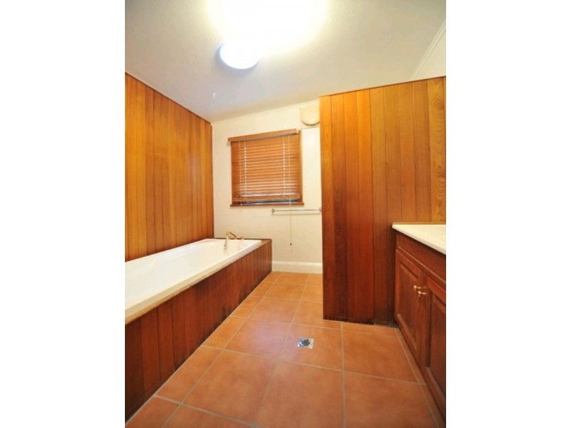 148 Perth Street, South Toowoomba QLD 4350