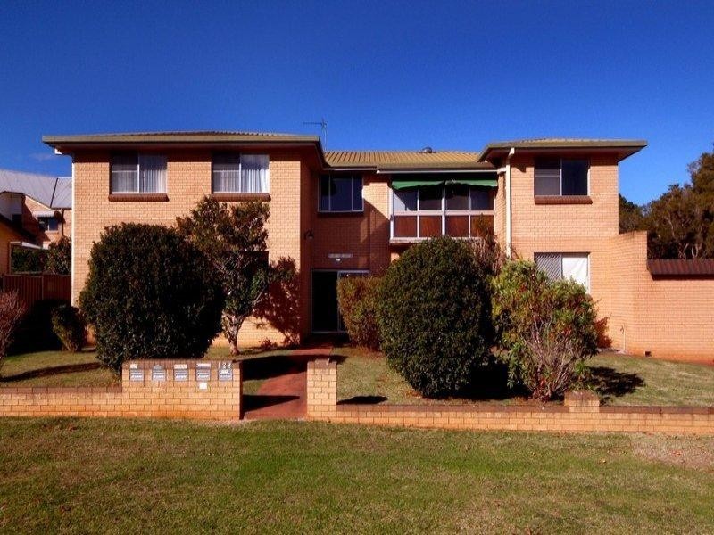 3/128 Curzon Street, Rangeville QLD 4350