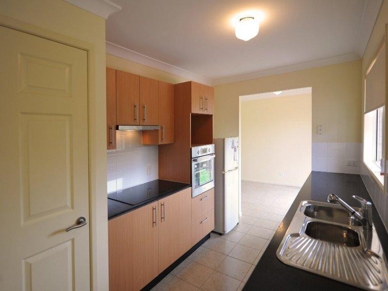 29 Wareena Crescent, Glenvale QLD 4350